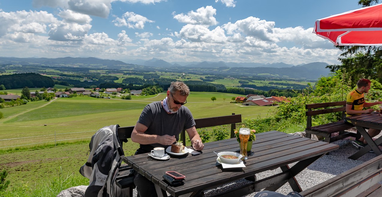 Gasthof Kaiserbuche, © MOTORCYCLEPICS Gasthof Kaiserbuche, © MOTORCYCLEPICS