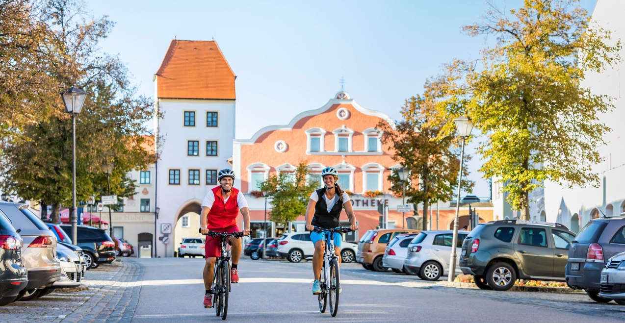 Radfahrer Neumarkt-St. Veit, © Inn-Salzach Tourismus Radfahrer Neumarkt-St. Veit, © Inn-Salzach Tourismus
