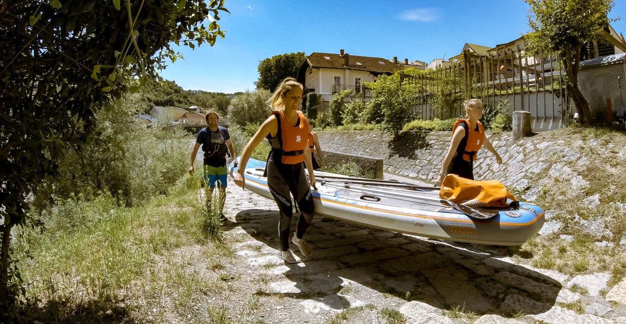 Bootsrampe Burghausen, © Inn-Salzach Tourismus Bootsrampe Burghausen, © Inn-Salzach Tourismus