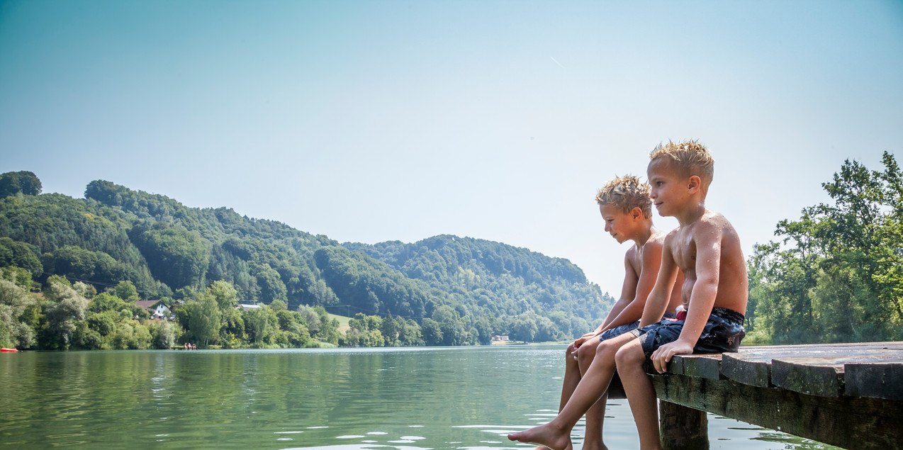 Baden im Marktler Badesee, &copy; Inn-Salzach Tourismus