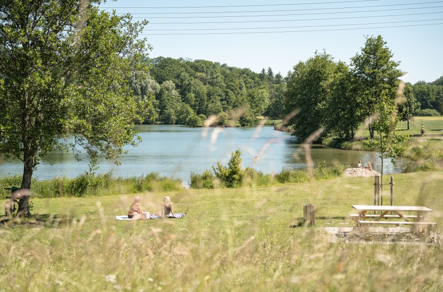 Badeg&auml;ste am Flossinger See, &copy; Inn-Salzach Tourismus