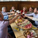 Brotzeit bei der Bier-Wallfahrt, &copy; Inn-Salzach Tourismus