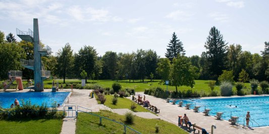 Freibad Garching a. d. Alz, &copy; Landratsamt Alt&ouml;tting