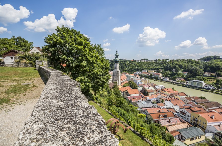Burghausen Blick von der Burg in die Altstadt Burghausen, &copy; Inn-Salzach Tourismus