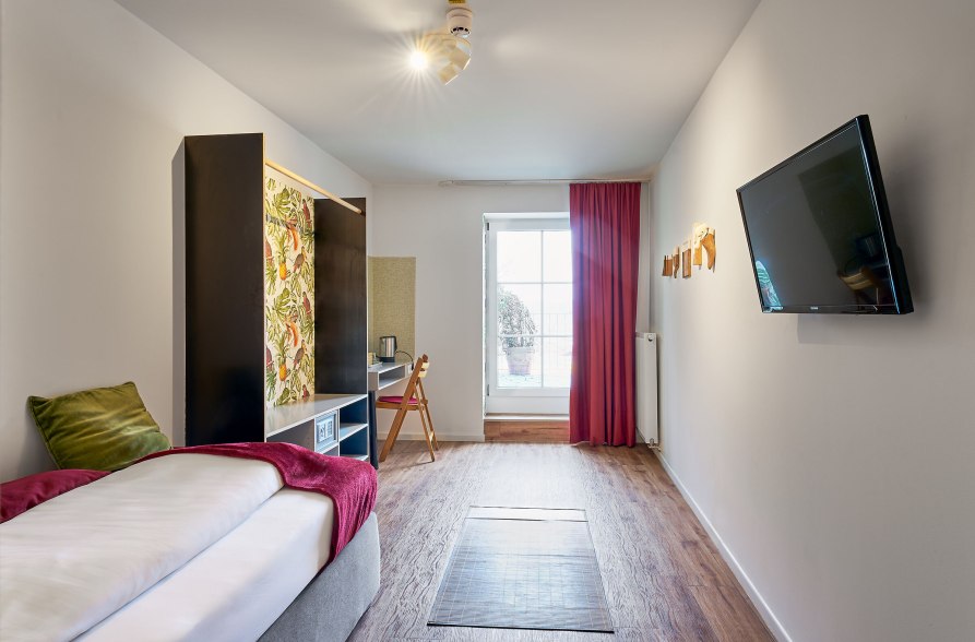 Einzelzimmer Hotel zur Krone Neu&ouml;tting, &copy; Phil Vetter