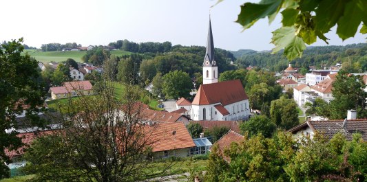 Kirche in Reischach Landkreis Alt&ouml;tting, &copy; Inn-Salzach Tourismus