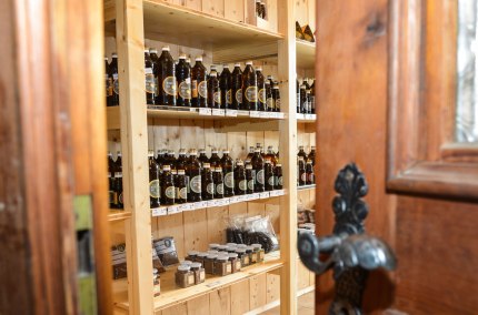 &Ouml;l-Verkauf im Hofladen, &copy; &Ouml;lm&uuml;hle Garting