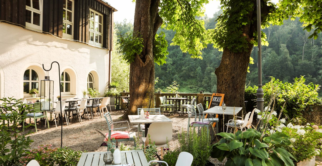 Altstadtcaf&eacute;_Gastgarten_2, &copy; Bella Rink