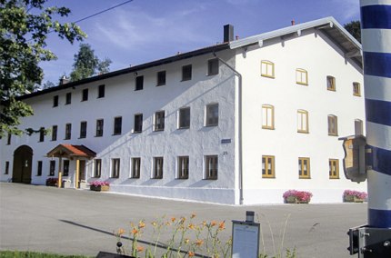 Tafernwirtschaft H&ouml;resham Burgkirchen_Au&szlig;enansicht