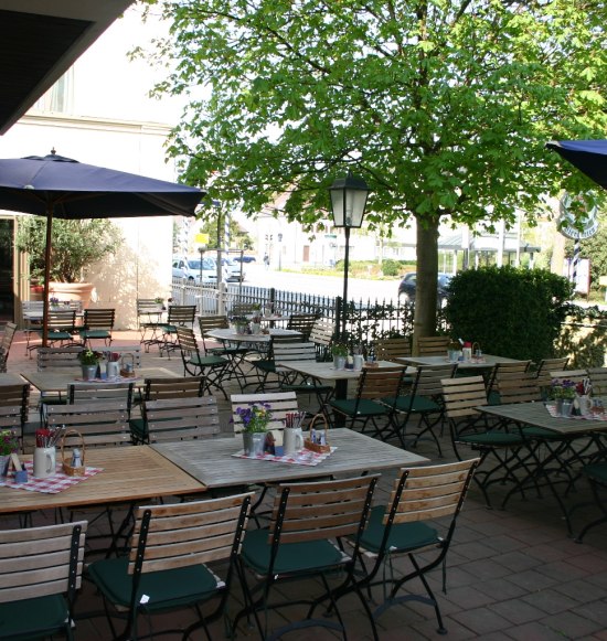Biergarten_Hotel Gl&ouml;cklhofer, &copy; Hotel Gl&ouml;cklhofer