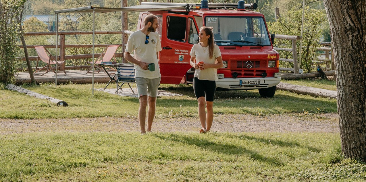 P&auml;rchen mit Camper am Marktler Badesee, &copy; Inn-Salzach Tourismus