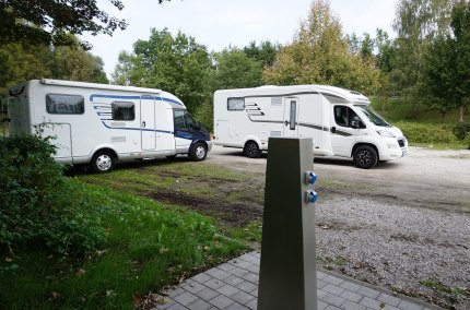 Wohnmobile auf Stellplatz, &copy; Inn-Salzach Tourismus