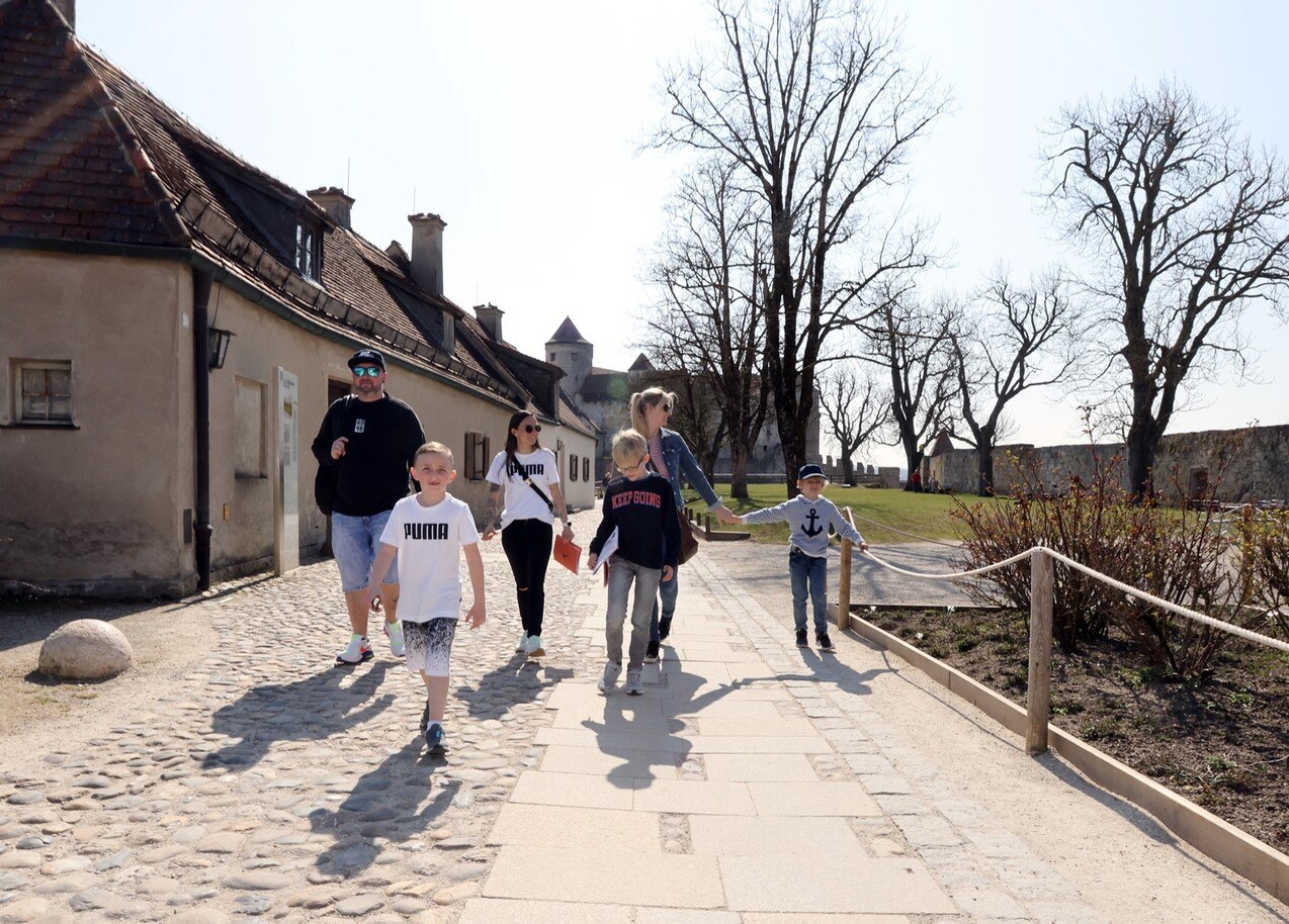 Schnitzeljagd auf der Burghauser Burg, &copy; Burghauser Touristik GmbH