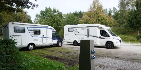 Wohnmobile auf Stellplatz, &copy; Inn-Salzach Tourismus