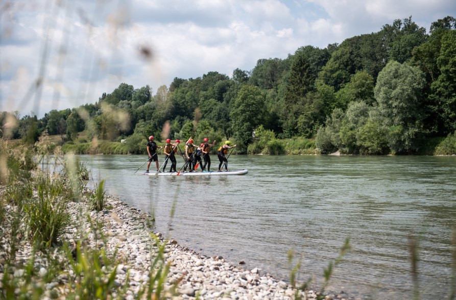 Gruppentour auf dem Riesen-SUP, &copy; Inn-Salzach Tourismus