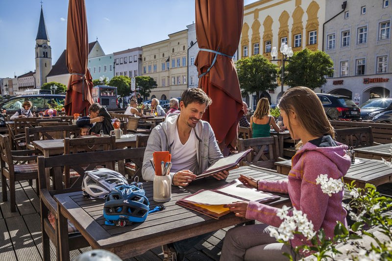 M&uuml;hldorfer Stadtplatz, &copy; Inn-Salzach Tourismus
