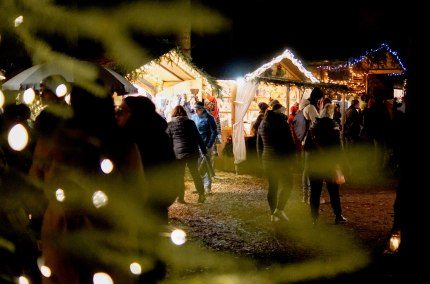 Halsbach Waldweihnacht St&auml;nde, &copy; Inn-Salzach Tourismus