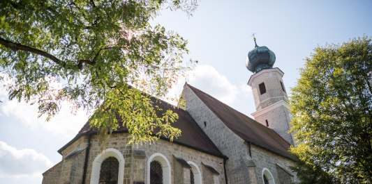 Die Wallfahrtskirche Heiligenstatt bei T&uuml;&szlig;ling von au&szlig;en., &copy; Tourismusverband Inn-Salzach