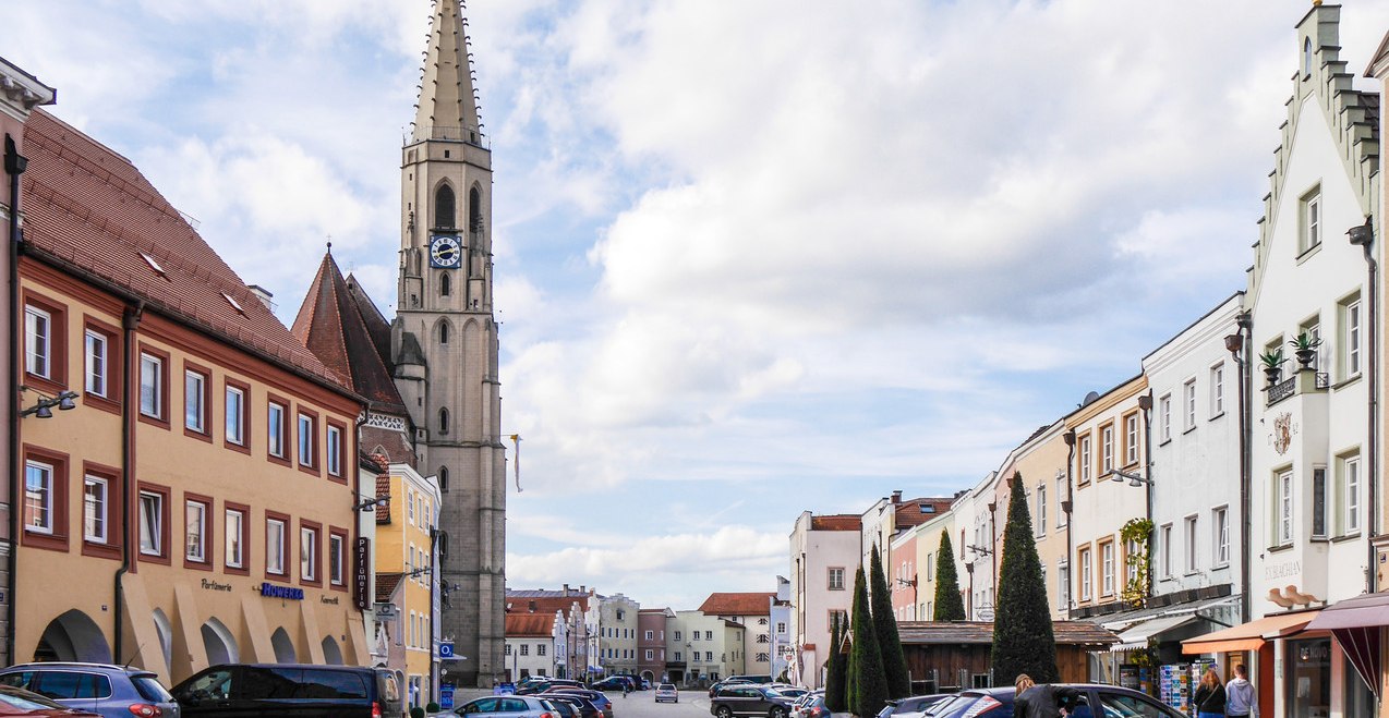 Neu&ouml;tting Stadtplatz