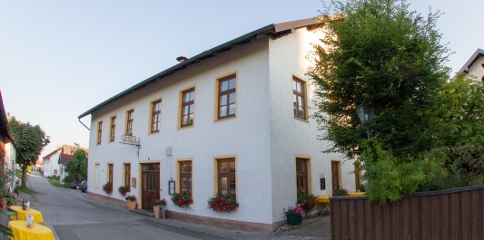 Gasthaus Mayrhofer Au&szlig;enansicht, &copy; Gasthaus Mayrhofer
