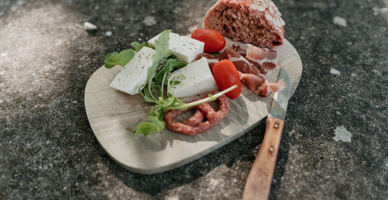 Brotzeit im Umweltgarten Klugham, &copy; Inn-Salzach Tourismus