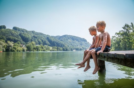 Baden im Marktler Badesee, &copy; Inn-Salzach Tourismus