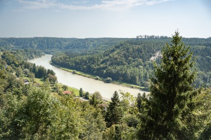 Panoramablick &uuml;ber die Salzach, &copy; Inn-Salzach Tourismus/Saskia Niedermeier