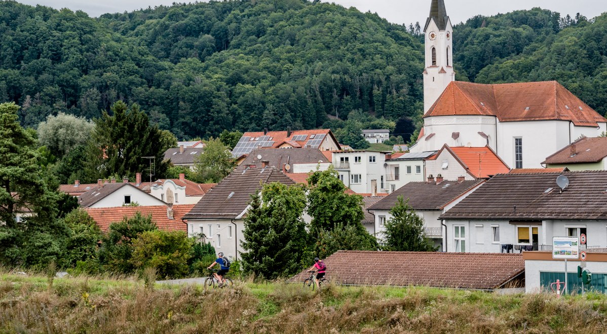 Blick auf Marktl , &copy; www.bayern.by - Gregor Lengler