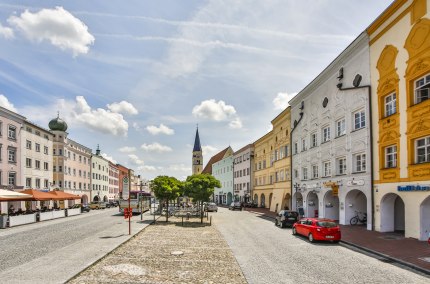 M&uuml;hldorf a. Inn Stadtplatz, &copy; Inn-Salzach Tourismus