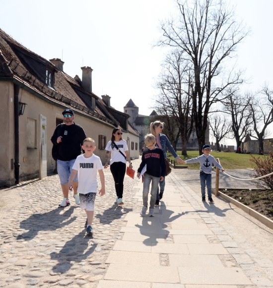 Schnitzeljagd auf der Burghauser Burg, &copy; Burghauser Touristik GmbH