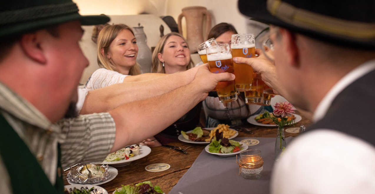 Brotzeit mit Bier, &copy; Br&auml;u z'Loh