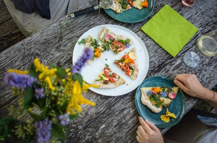 Frische Ofenschubser sch&ouml;n dekoriert, &copy; Inn-Salzach Tourismus